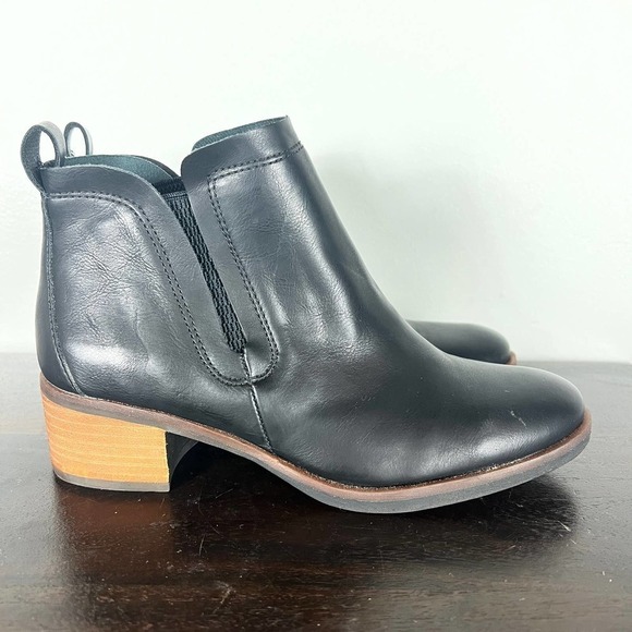 KORK-EASE LEATHER CHELSEA ANKLE BOOTIES IN BLACK WOMEN'S SIZE 6 - Picture 4 of 11